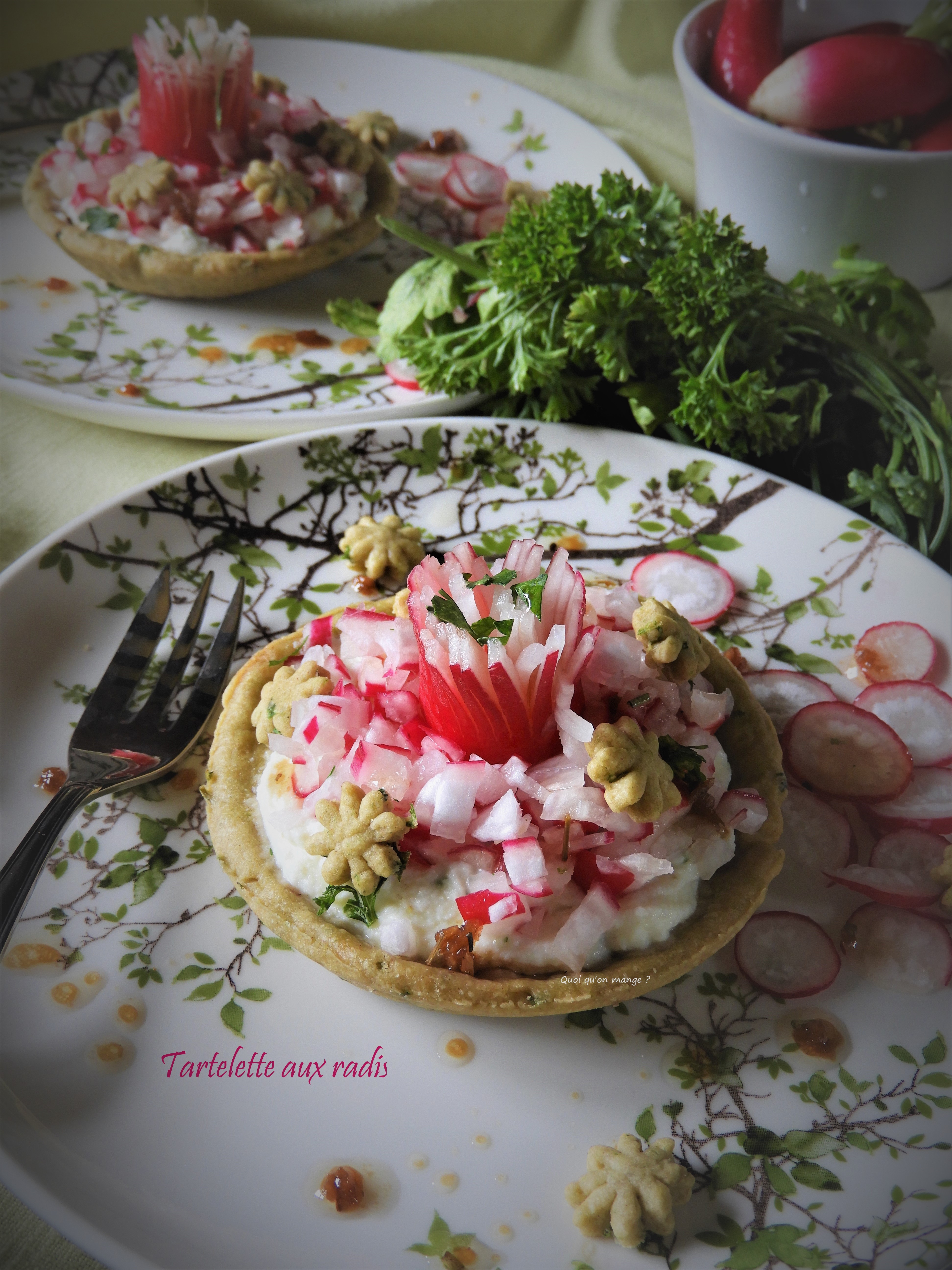 Tartelette aux radis roses