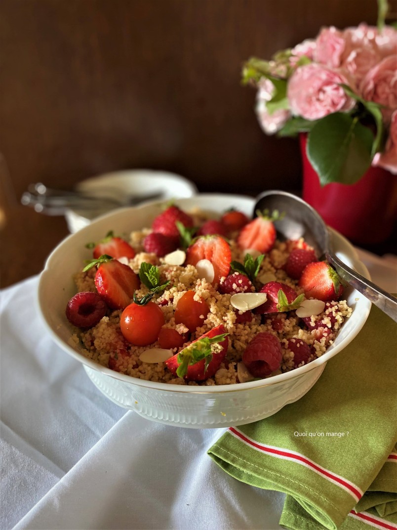 Couscous de l'été aux fraises, framboises et tomates