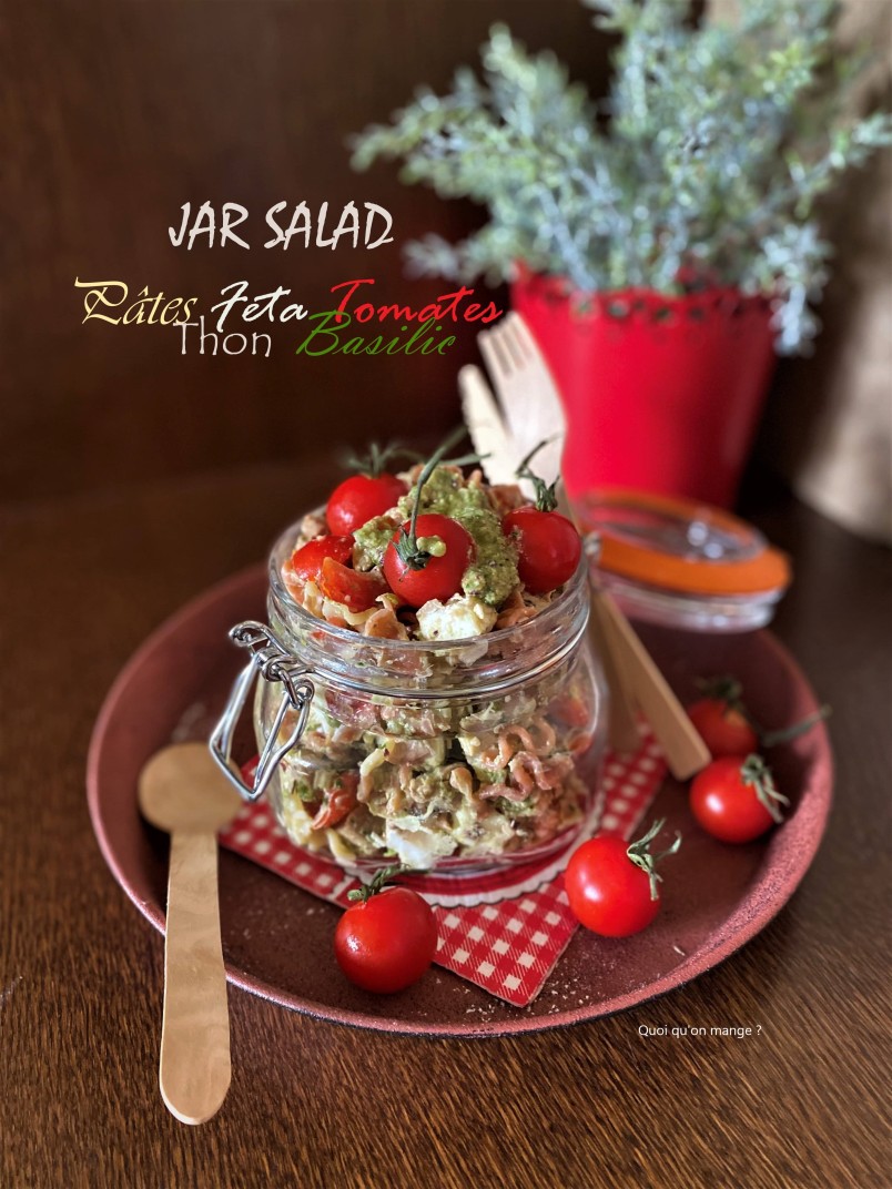 Jar Salad aux pâtes feta tomates thon et basilic